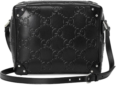 구찌 GG 엠보싱 블랙 숄더백
Order 구찌 GG 엠보싱 블랙 숄더백
