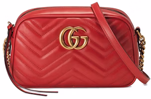 Gucci GG Marmont Camera Bag Matelasse Small Hibiscus Red Gucci GG Marmont Camera Bag Matelasse Small Hibiscus Red
