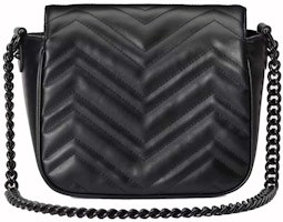 Gucci GG Marmont 黑色菱格紋肩背包 Lookbook Gucci GG Marmont 黑色菱格紋肩背包