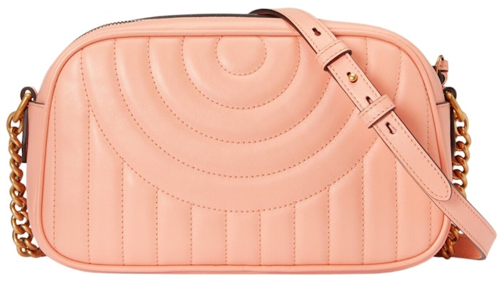 Gucci GG Marmont Shoulder Bag Peach Lookbook Gucci GG Marmont Shoulder Bag Peach