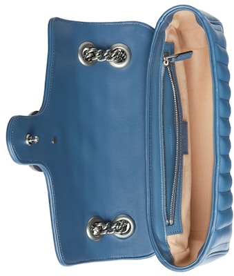 古驰 GG Marmont 小号蓝色绗缝包 Lookbook 古驰 GG Marmont 小号蓝色绗缝包