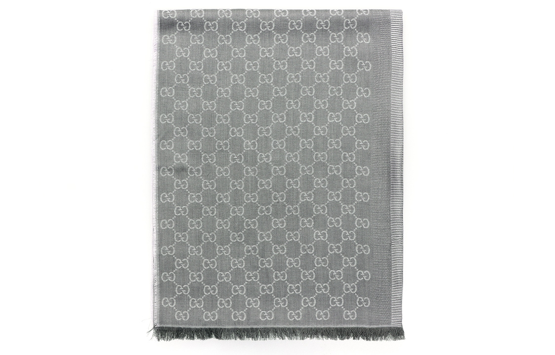Gucci GG Monogram Wool Fringe Scarf Light Grey Unisex Couple Style 282390-3G704-1578 圖 2