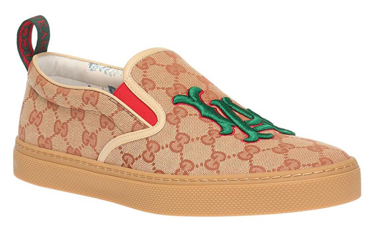 Shop Gucci GG Print Flats ''Braun'' 548646-9Y9H9-8368