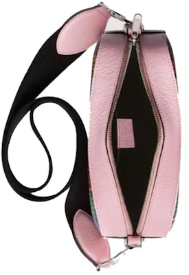 古驰GG迷幻相机包多彩色 Lookbook 古驰GG迷幻相机包多彩色