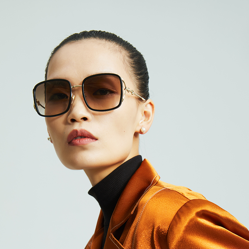 GUCCI Gradient Lens Gold Frame Fashion Classic Horsebit Sunglasses GG1016SK-004 58 圖 4