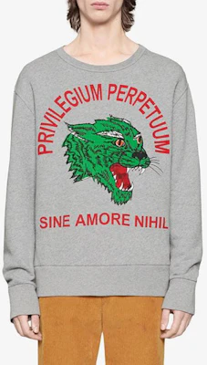 구찌 그레이 크루넥 스웻셔츠 레터 레오파드 헤드 디자인 475532X3N621111 Shop 구찌 그레이 크루넥 스웻셔츠 레터 레오파드 헤드 디자인 475532X3N621111