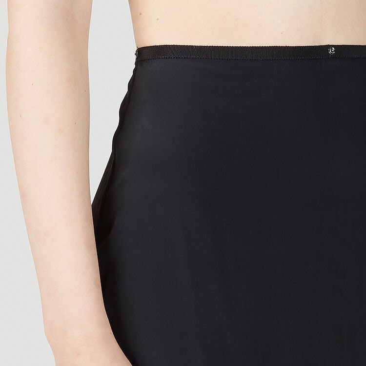 Sizing 구찌 하이웨이스트 블랙 미디 일자 스커트 705909-ZHS22-1000