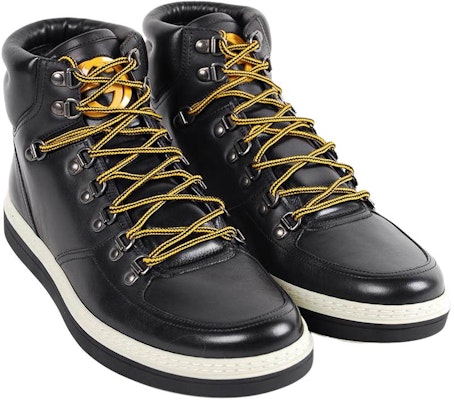 Sneaker Tinggi Gucci 'Kulit Hitam' 368496-B66Y0-1000 Lookbook Sneaker Tinggi Gucci 'Kulit Hitam' 368496-B66Y0-1000