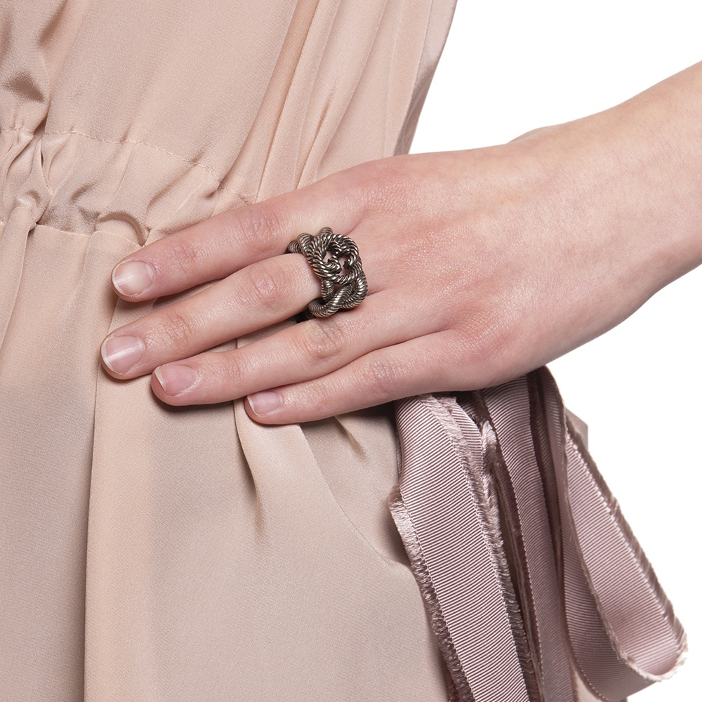 Lookbook GUCCI 双G交织925纯银戒指 男女情侣款 银色 599740-J8400-0811