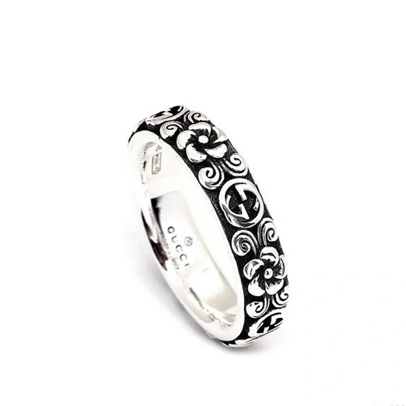 Lookbook 구찌 인터로킹 플로럴 패턴 925 실버 반지 유니섹스 커플 주얼리 실버 블랙 728261J84000728