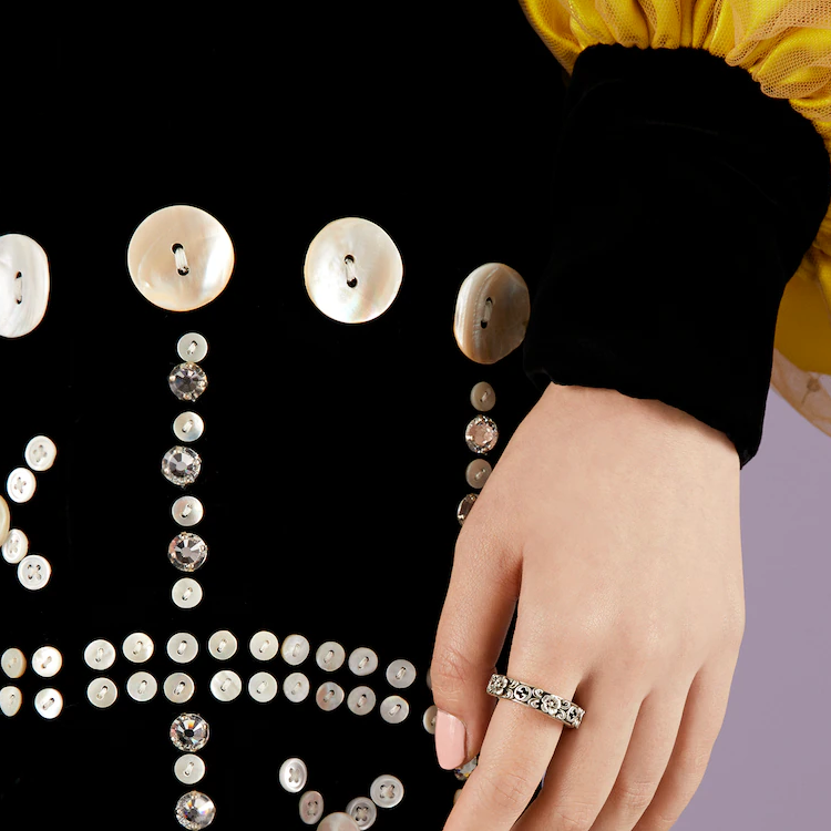 Purchase 구찌 인터로킹 플로럴 패턴 925 실버 반지 유니섹스 커플 주얼리 실버 블랙 728261J84000728