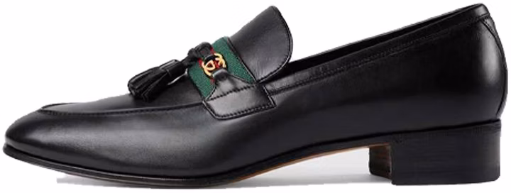 gucci-interlocking-g-tassel-leather-loafers-black-624720-1-w610-1066