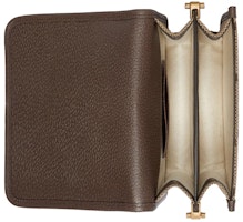 구찌 jumbo GG 캔버스 숄더백 카멜/에보니
Lookbook 구찌 jumbo GG 캔버스 숄더백 카멜/에보니