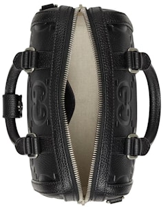 Gucci 巨型GG迷你手提包 黑色 Lookbook Gucci 巨型GG迷你手提包 黑色