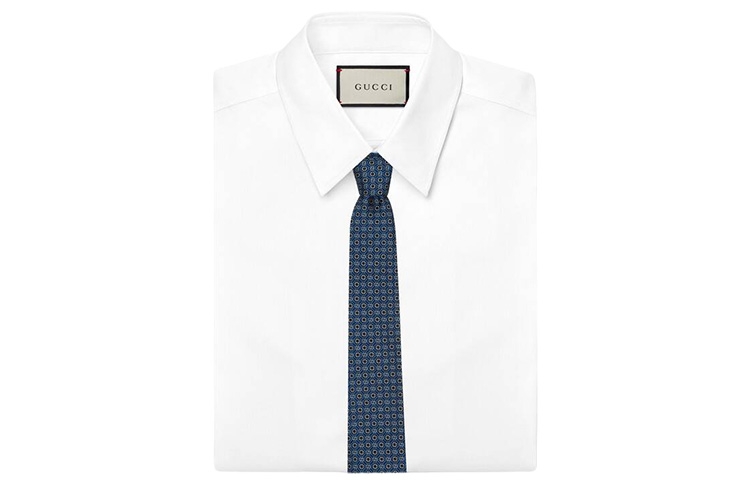 Lookbook GUCCI Ken Scott Talita Sutera Biru Corak Bunga Double G 643996-4E002-4878