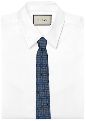 GUCCI Ken Scott Talita Sutera Biru Corak Bunga Double G 643996-4E002-4878 Lookbook GUCCI Ken Scott Talita Sutera Biru Corak Bunga Double G 643996-4E002-4878