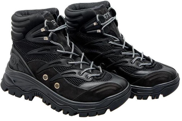 Gucci Lace Up Boot 'Black' 698779-2KD20-1000 Lookbook Gucci Lace Up Boot 'Black' 698779-2KD20-1000