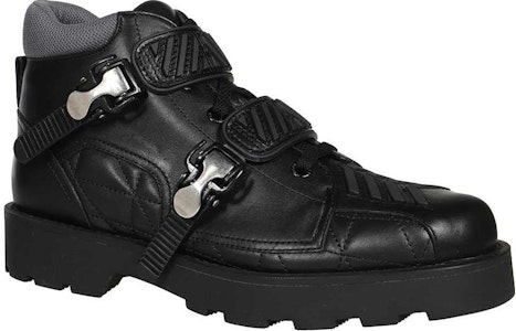 GUCCI古馳 皮革 時尚搭扣 短靴 男款 黑色 Lookbook GUCCI古馳 皮革 時尚搭扣 短靴 男款 黑色