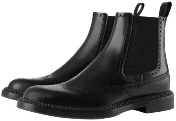 gucci-leather-chelsea-boots-black-fashion-slip-on-699495-0-gq-70-1000