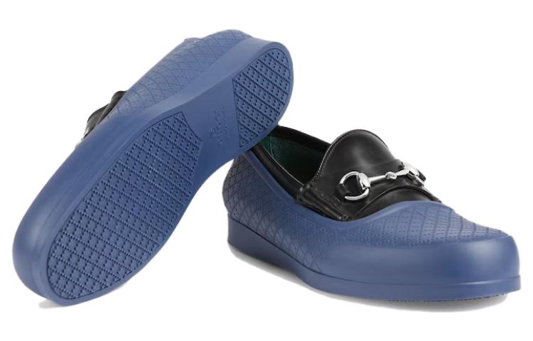 Shop グッチ レザーローファー ブルー 759911-AACFG-1000