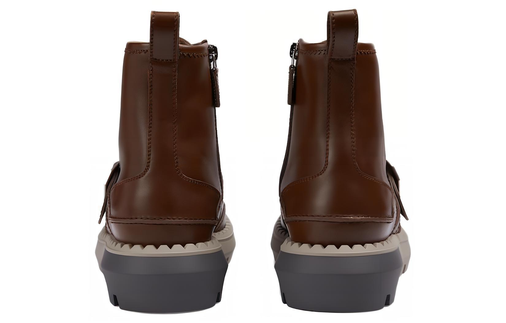 Shop GUCCI 古馳 皮革 圓頭拉鍊 舒適百搭 短靴 男款 棕色