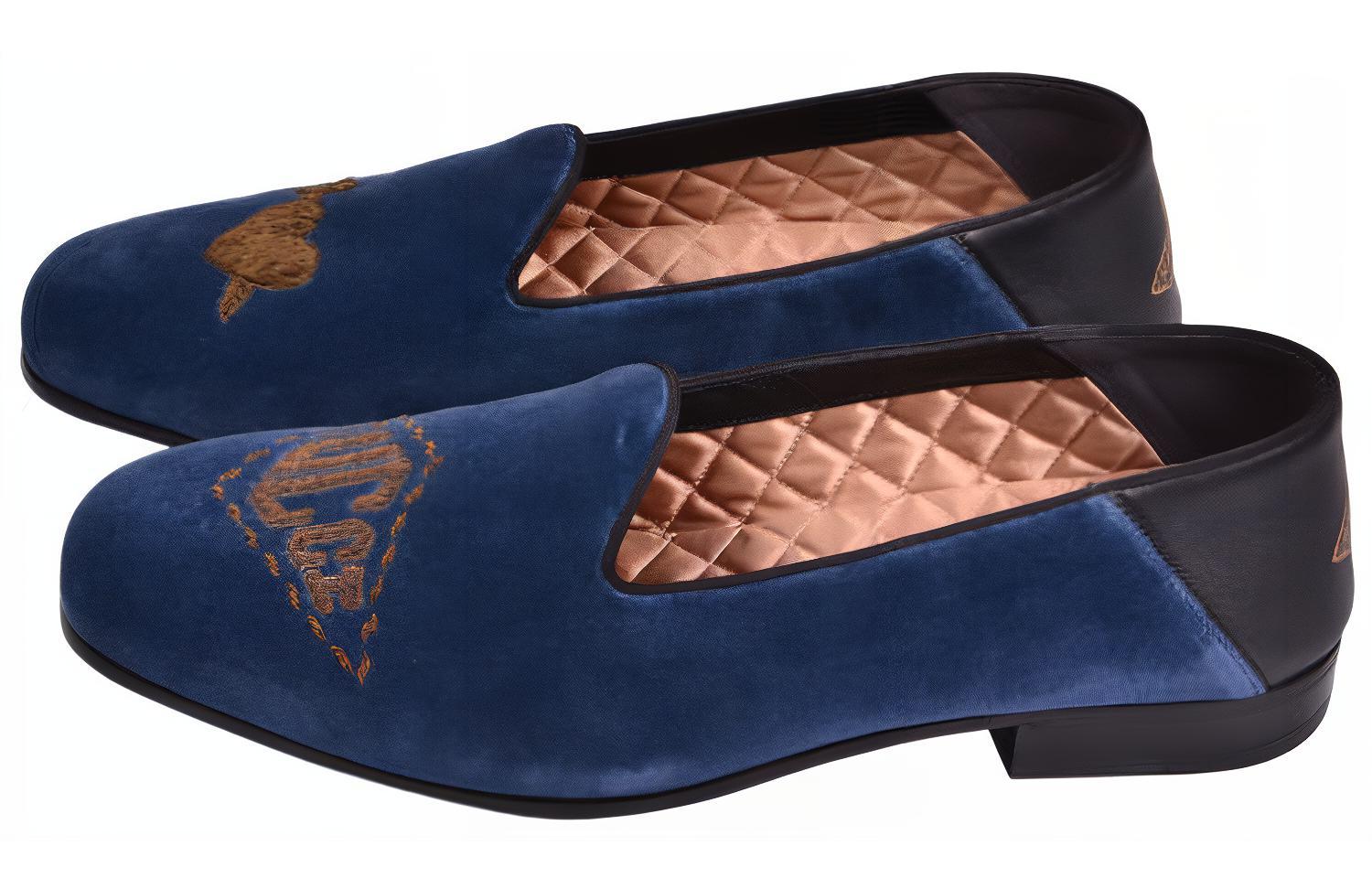 Shop Gucci Loafer 'Blue Velvet Bee Logo' 523846-FASE0-4292
