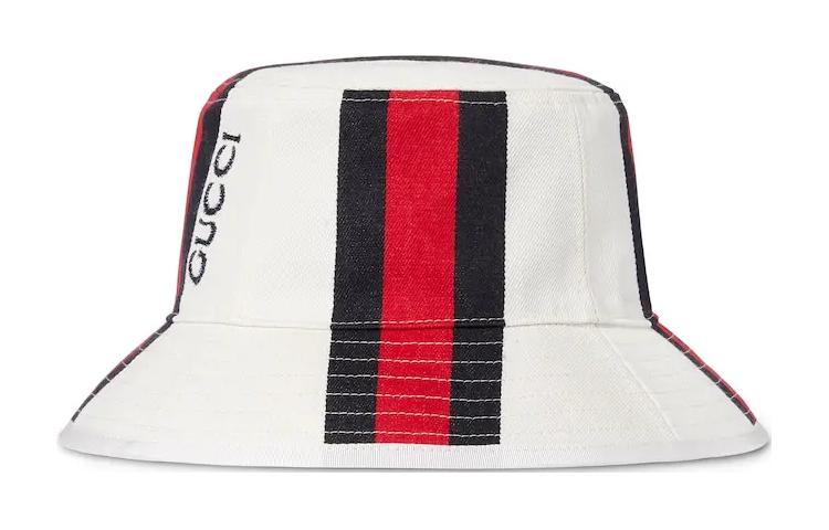 Lookbook Sombrero de Cubo GUCCI Logo Lona Unisex Estilo Pareja Blanco. 7885614HBAG