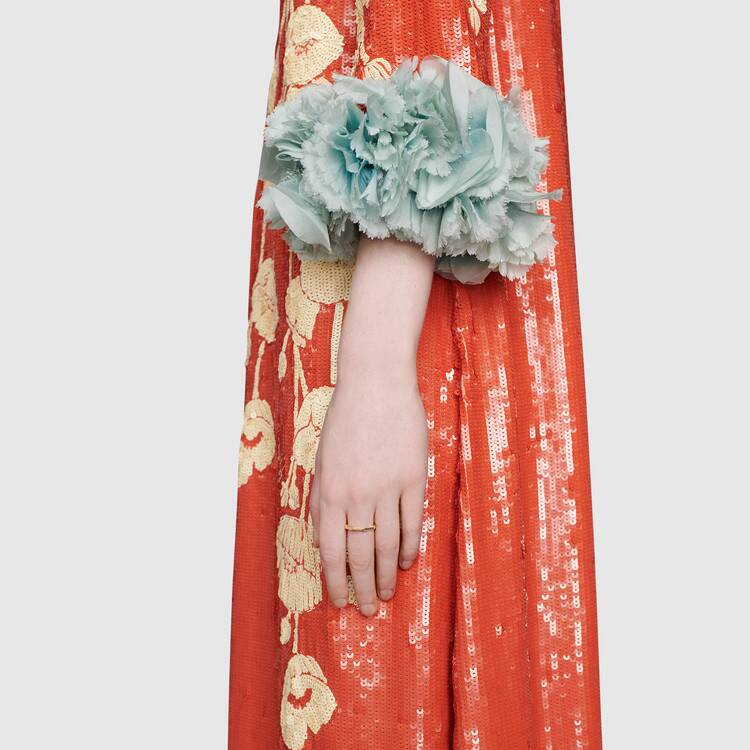 GUCCI Logo Engraved 18k Gold Mirror-Finish Unisex Ring. 662194-J8500-8000 圖 4