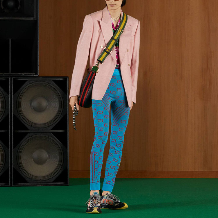 Shop GUCCI Love Parade SS22 花卉印花單排扣防曬襯衫 粉色 男款 694124-ZAJSU-5953