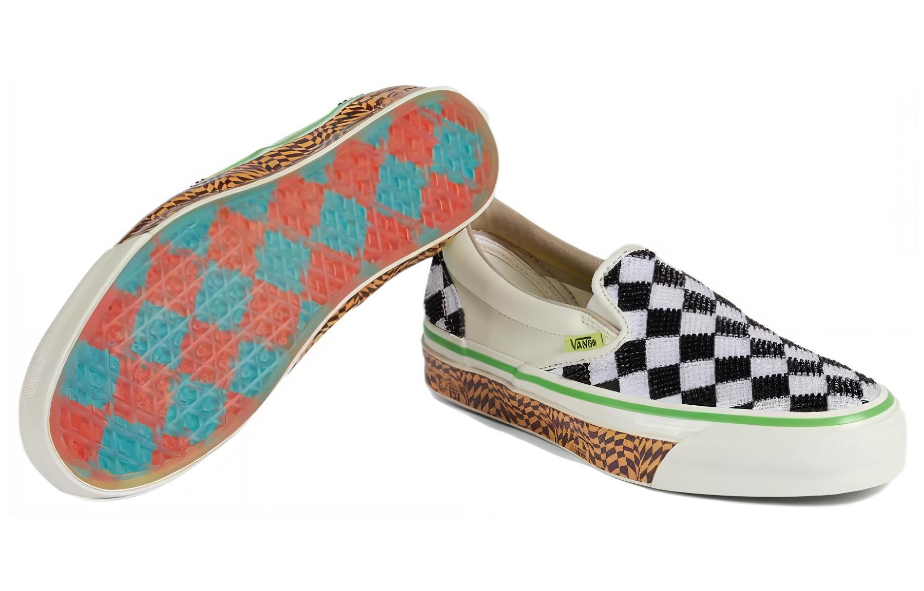 Shop グッチ ロートップスニーカー 'ブラックホワイトグリーン' 774467-ISBCA-0100 774467-ISBCA-0100