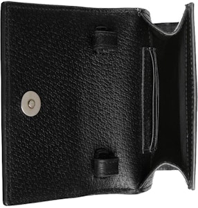 グッチ オフ ザ グリッド ミニバッグ (黒)
Lookbook グッチ オフ ザ グリッド ミニバッグ (黒)