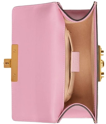 Gucci Padlock Shoulder Bag GG Strawberry Small Beige/Ebony Multicolor Lookbook Gucci Padlock Shoulder Bag GG Strawberry Small Beige/Ebony Multicolor