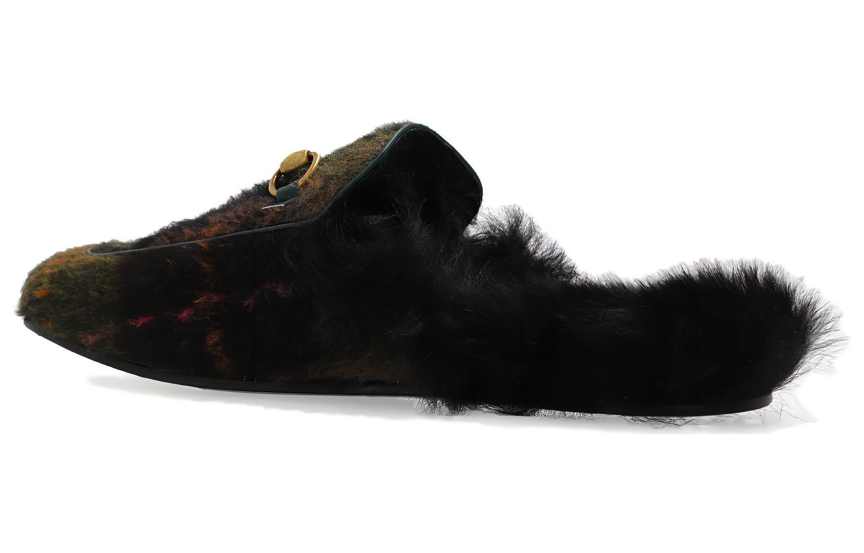 Lookbook Gucci Princetown 'Edisi Tahun Baru Imlek Kelinci' 723209-FAA03-3043