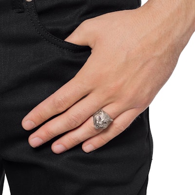 GUCCI Purple Crystal Eyes Garden Cat Silver Ring for Men 524585-J2965-8164 Shop GUCCI Purple Crystal Eyes Garden Cat Silver Ring for Men 524585-J2965-8164