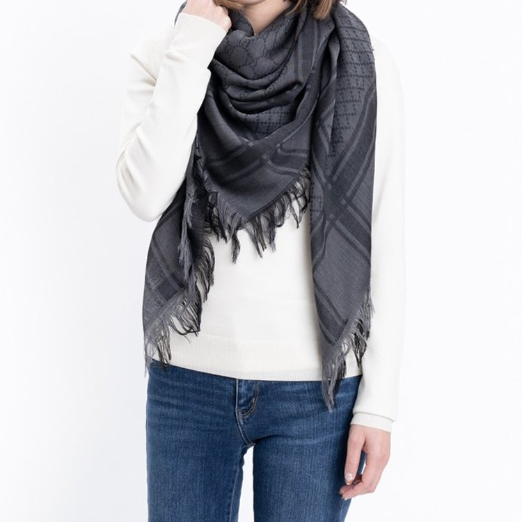 GUCCI Quilted Fringe Knit Scarf Unisex Couple Style - Grey 544615-3G704-1260 圖 3