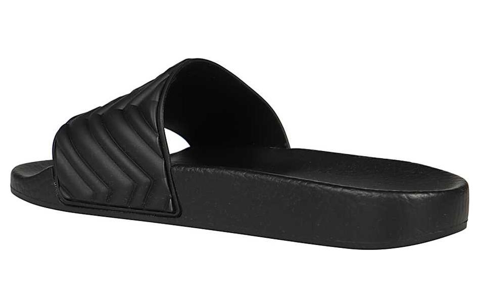 Lookbook 古驰绗缝拖鞋"黑色" 601041-JD600-1000