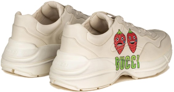 Sneakers Gucci Rhyton GG Apel 'Putih Krem Merah' 699292-DRW00-9522 Lookbook Sneakers Gucci Rhyton GG Apel 'Putih Krem Merah' 699292-DRW00-9522