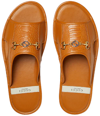 Gucci Sandal Karet GG 'Coklat Kuning' 624849-DLCD0-2202 Lookbook Gucci Sandal Karet GG 'Coklat Kuning' 624849-DLCD0-2202