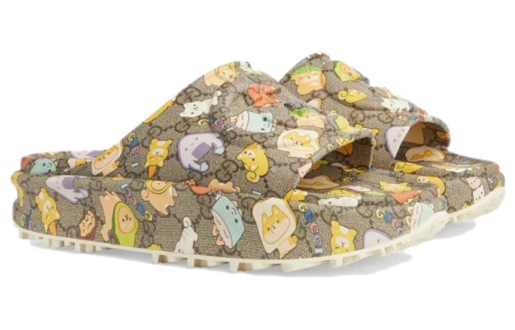 Lookbook Gucci Sandal Pria Motif Hewan Beige Multi 737518-JAAC6-8528