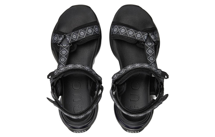 Lookbook Sandal Gucci Run Hitam 746299-FAB0J-1056