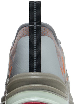 구찌 런 스니커즈 (그레이 오렌지) 680900-UF310-1270 Sizing 구찌 런 스니커즈 (그레이 오렌지) 680900-UF310-1270