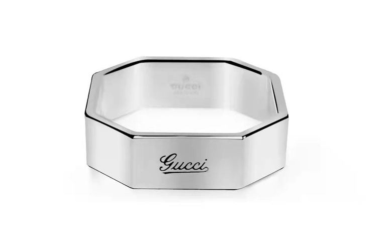 GUCCI Silver Engraved Logo Unisex Couple Ring - Silver. 355199-J8500-9000 圖 2