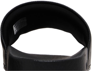 Gucci Selipar 'Hitam' 681880-UKU00-1000 Sizing Gucci Selipar 'Hitam' 681880-UKU00-1000