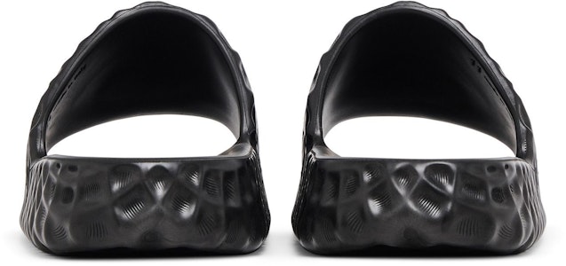 Sandal Gucci 'Interlocking G - Riak Air Hitam' 770801-J8710-1000 Details for Sandal Gucci 'Interlocking G - Riak Air Hitam' 770801-J8710-1000