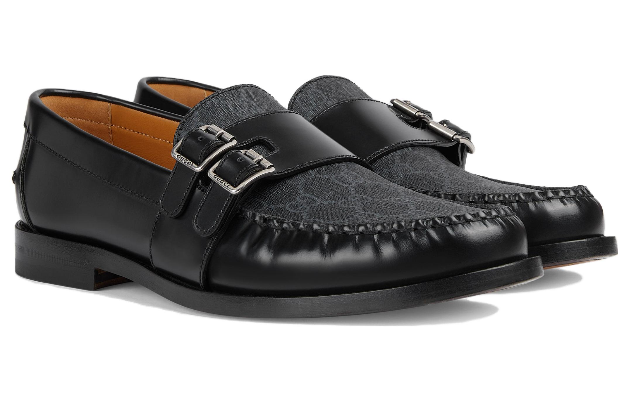 Lookbook Loafer Berbuckle Gucci 'GG Monogram - Hitam' 762312-17X30-1000