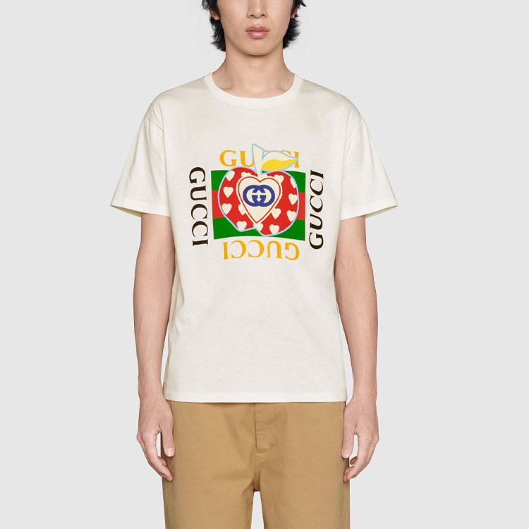 Lookbook GUCCI Istimewa FW21 China Eksklusif Apple Grafik Baju-T Putih. 548334-XJDNE-9095