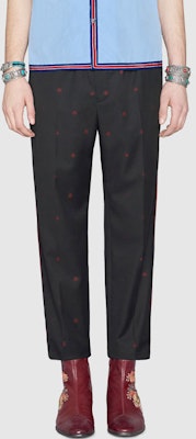 GUCCI SS20 Pantalones Casuales de Lana con Patrón de Abeja Negros 522941-Z589E-4633 Lookbook GUCCI SS20 Pantalones Casuales de Lana con Patrón de Abeja Negros 522941-Z589E-4633