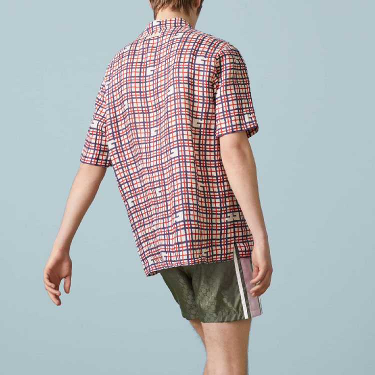 Shop GUCCI SS23 Kemeja Lengan Pendek Cetakan Petak Merah Kolar Gaya Cuba. 742706-ZAN3K-6359