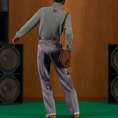 GUCCI SS23 Sweater Rajut Abu-Abu High-Neck Warna Solid. 694787-XKCD5-1093 Shop GUCCI SS23 Sweater Rajut Abu-Abu High-Neck Warna Solid. 694787-XKCD5-1093