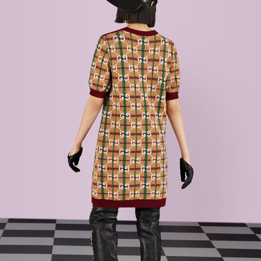 Shop GUCCI SS23 Logo Jacquard Gaun Lengan Pendek Corak Coklat Kotak-Kotak 731587-XKC1H-2293